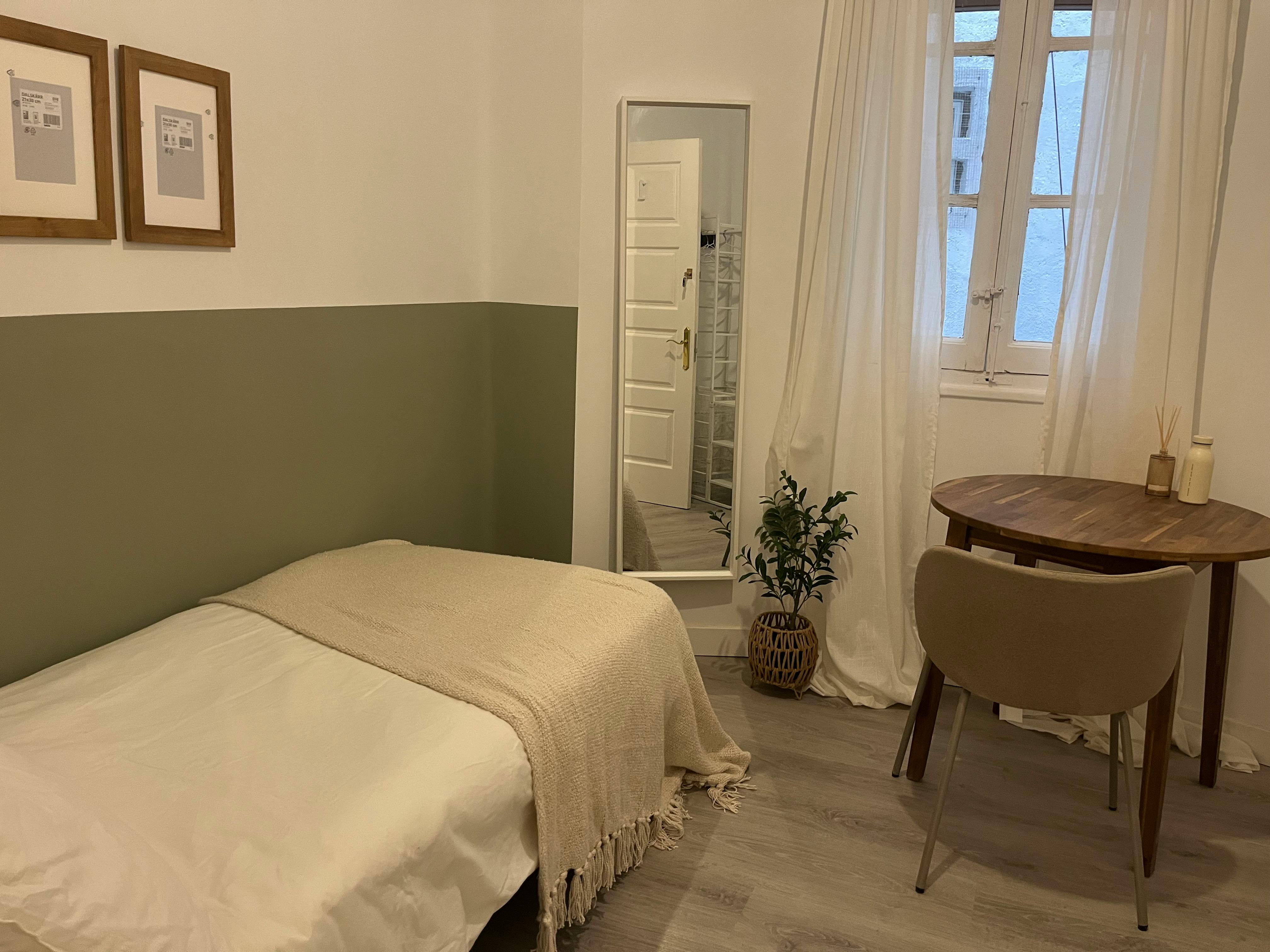 Single room Madrid, 1 bed, 6m² — photo 5