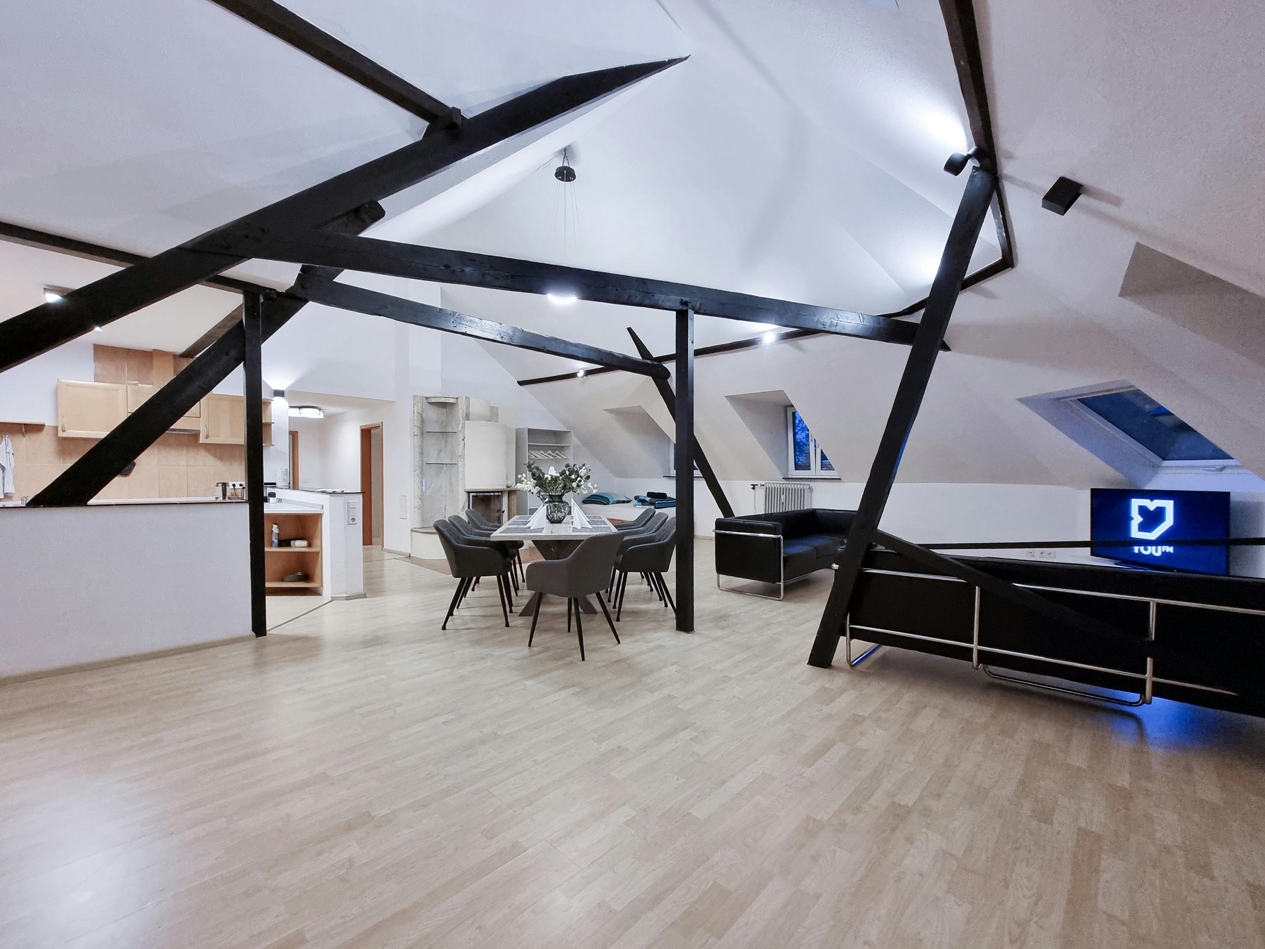 Apartment for rent for €4,800 per month in Krefeld, Friedrich-Ebert-Straße