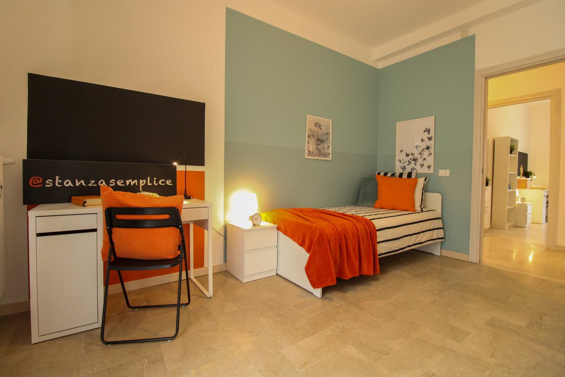 Pokój prywatny do wynajęcia za 500 € miesięcznie w mieście Brescia, Via Bligny