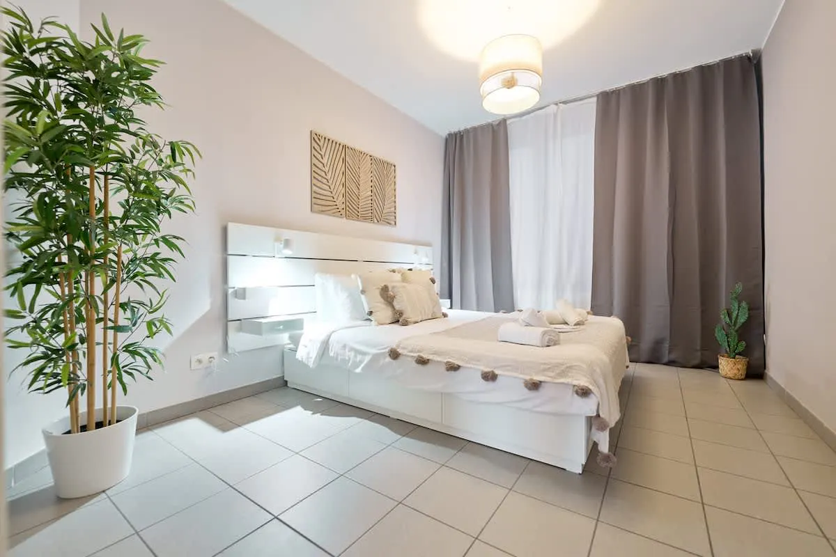 1-Bedroom Apartment in Boulevard Anspach, Brussels (1632851) ROOM 1
