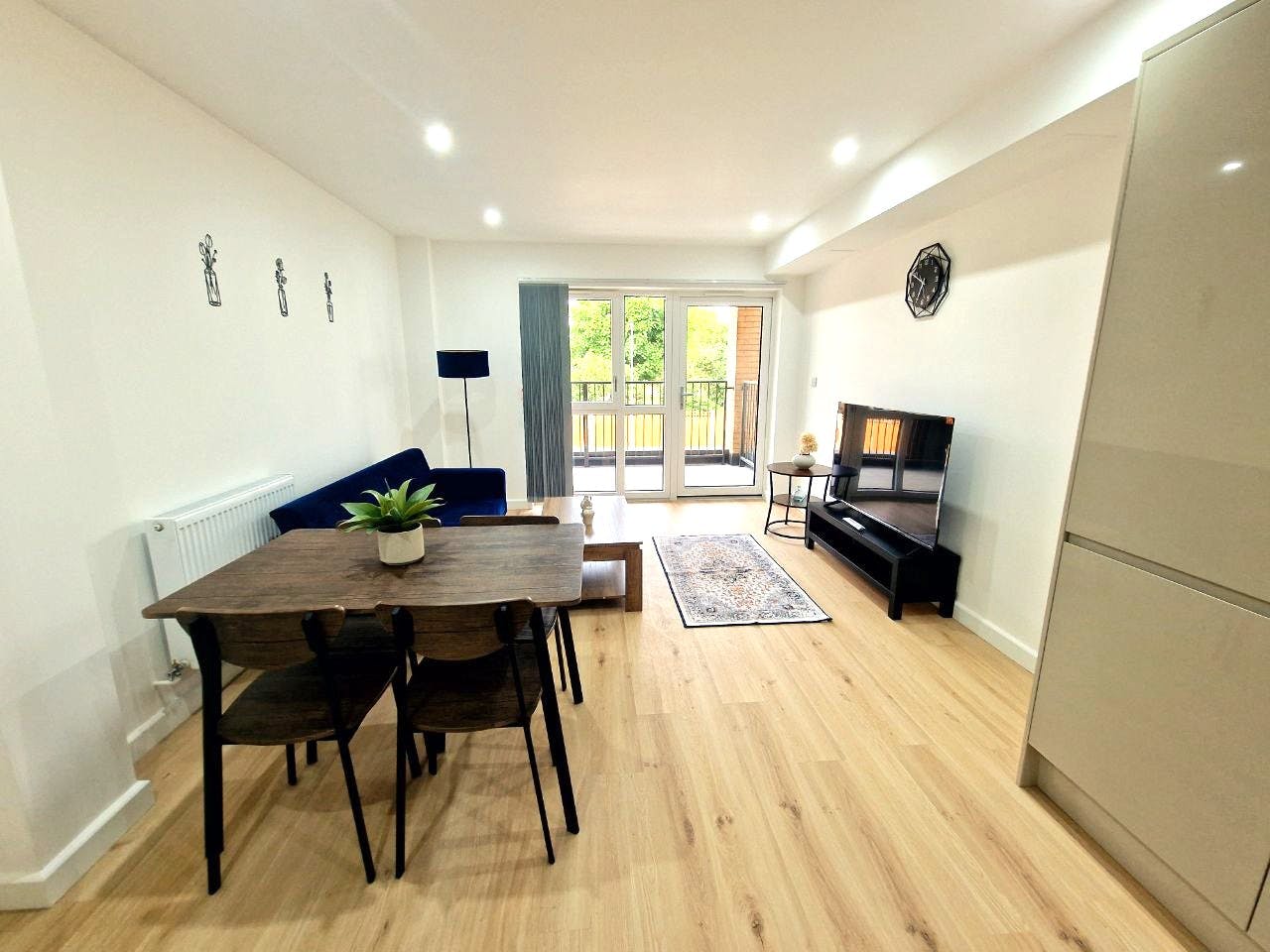 Apartamento en alquiler por 3499 GBP al mes en Romford, High Road