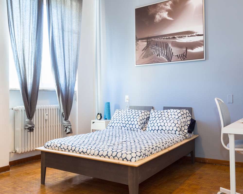 Private room for rent for €500 per month in Cesano Boscone, Via delle Acacie