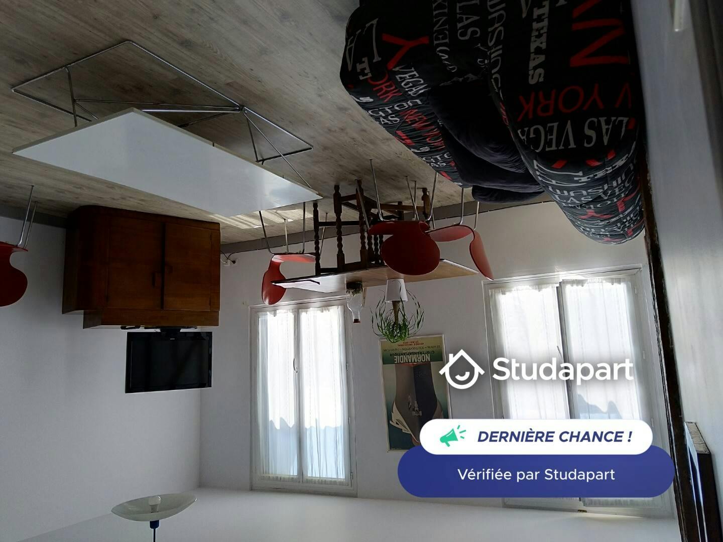 House for rent on Rue Descroizilles, Rouen
