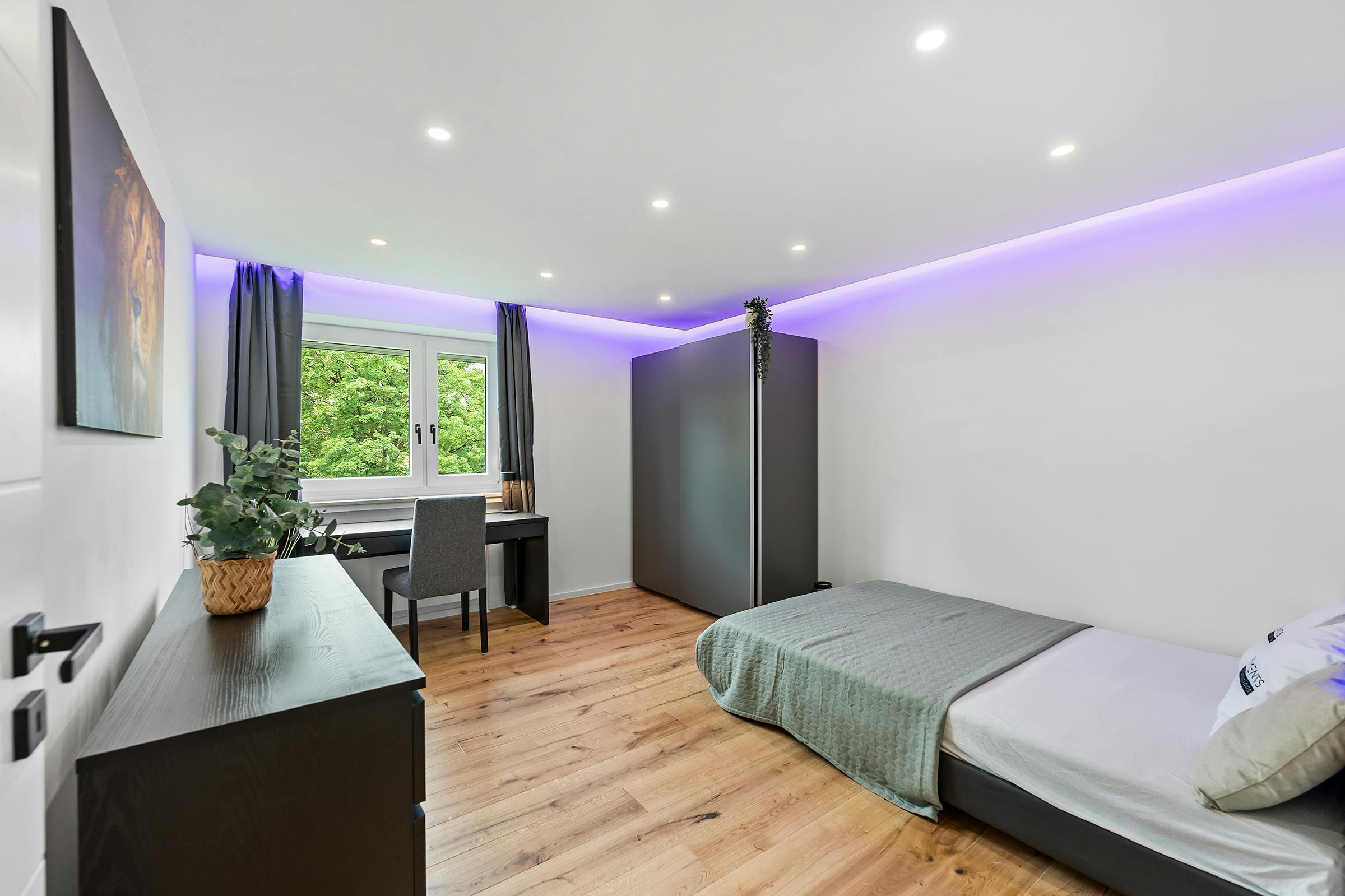 preview gallery tile