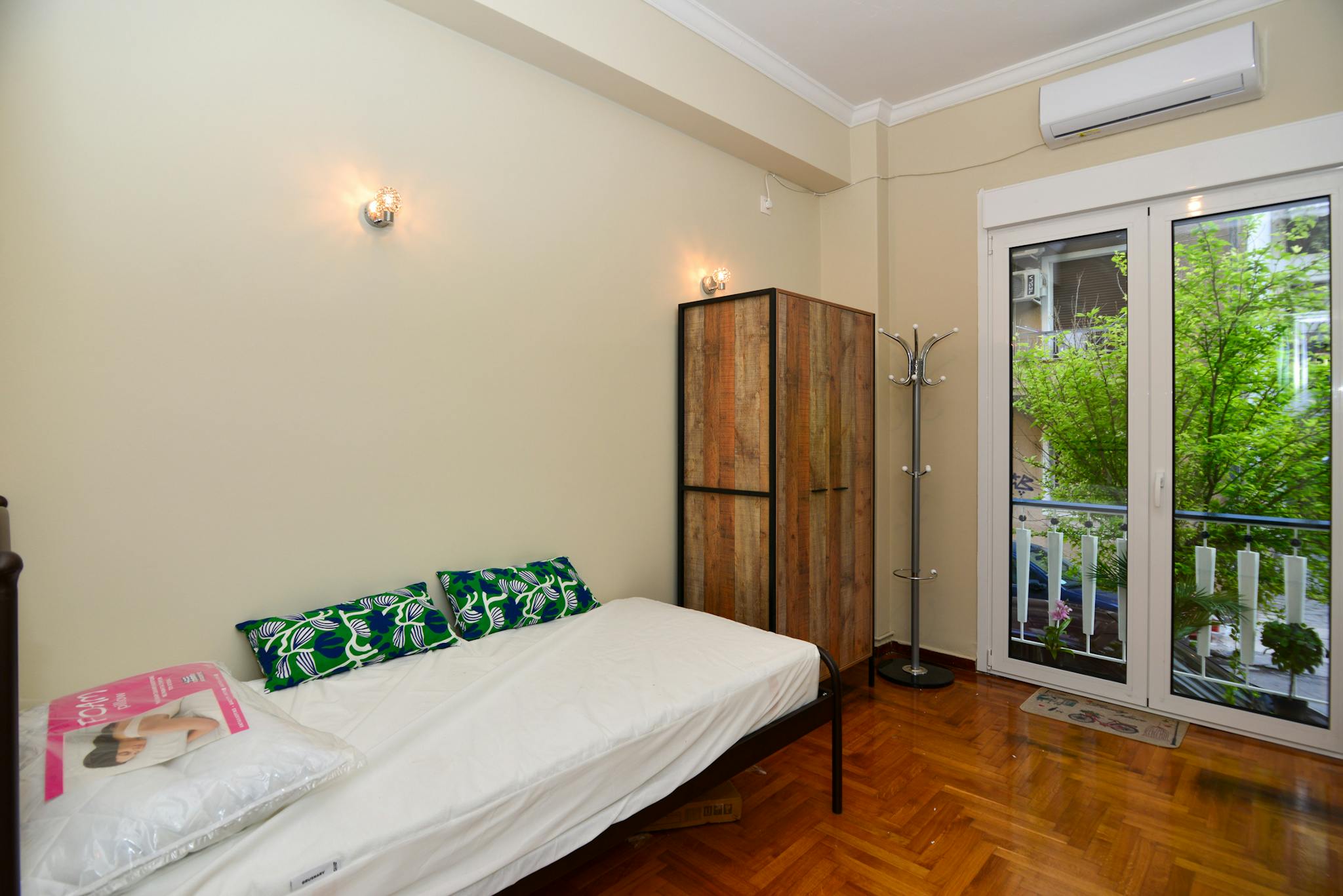 K.Κontou, Athina preview