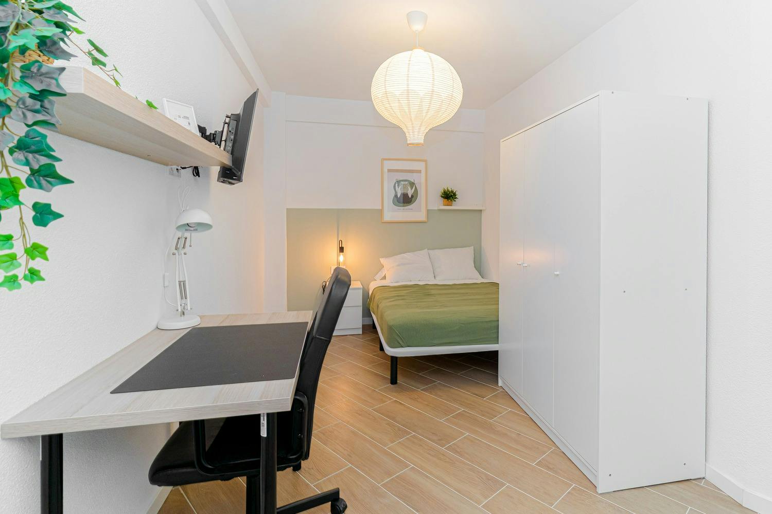 Carrer de Torres Quevedo, Alicante preview