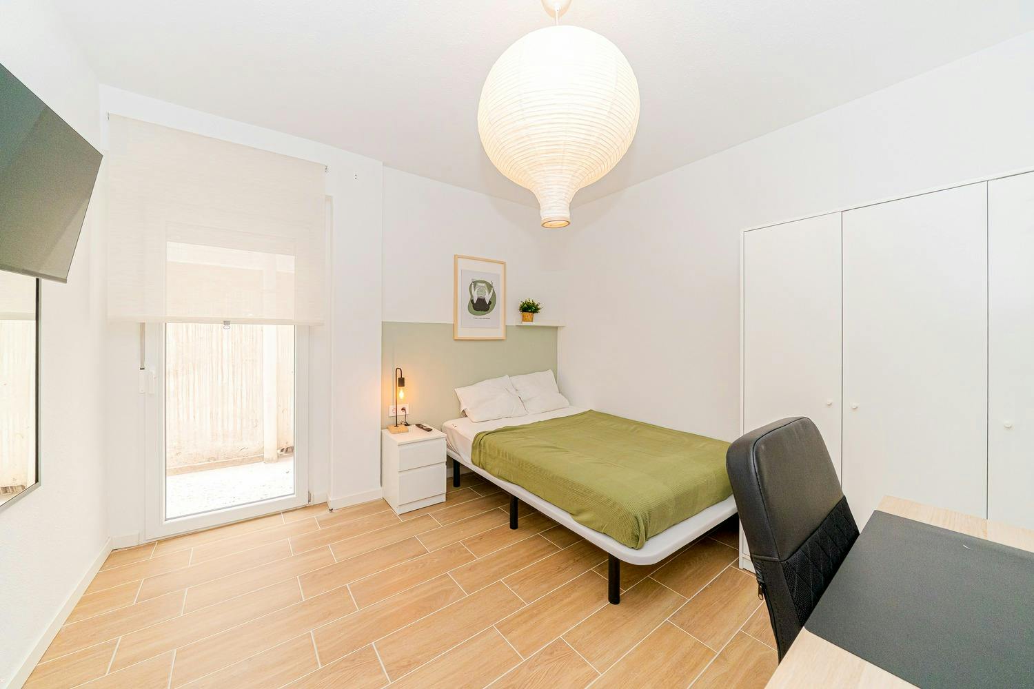 Privat rum att hyra för 345 € i månaden i Alicante, Carrer de Torres Quevedo