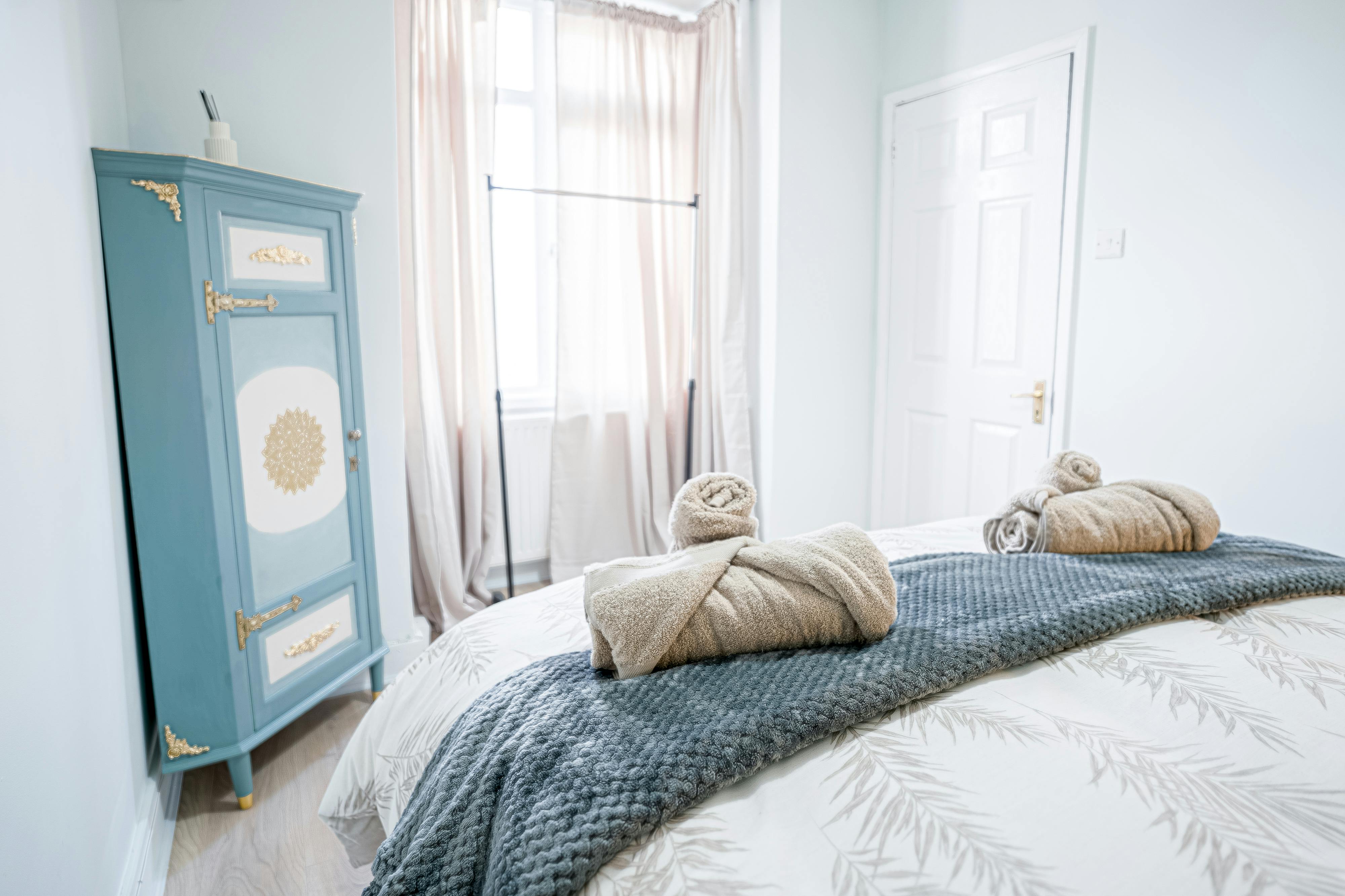 House for rent for £4,920 per month in London, Warberry Road