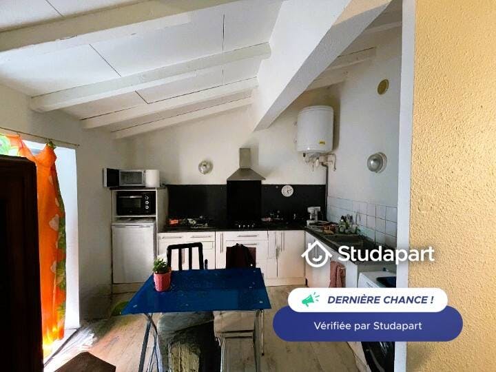 Apartamento para alugar por € 449 por mês em Carcassonne, Rue Coste Reboulh