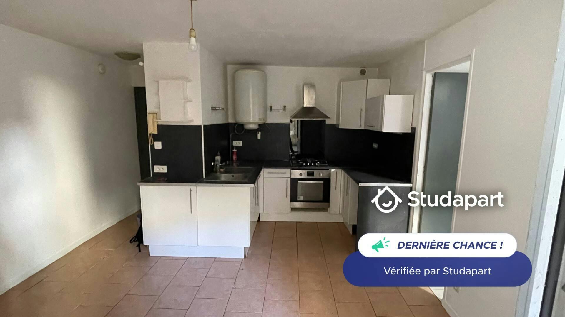 Apartamento en alquiler por 529 € al mes en Carcassonne, Rue Coste Reboulh