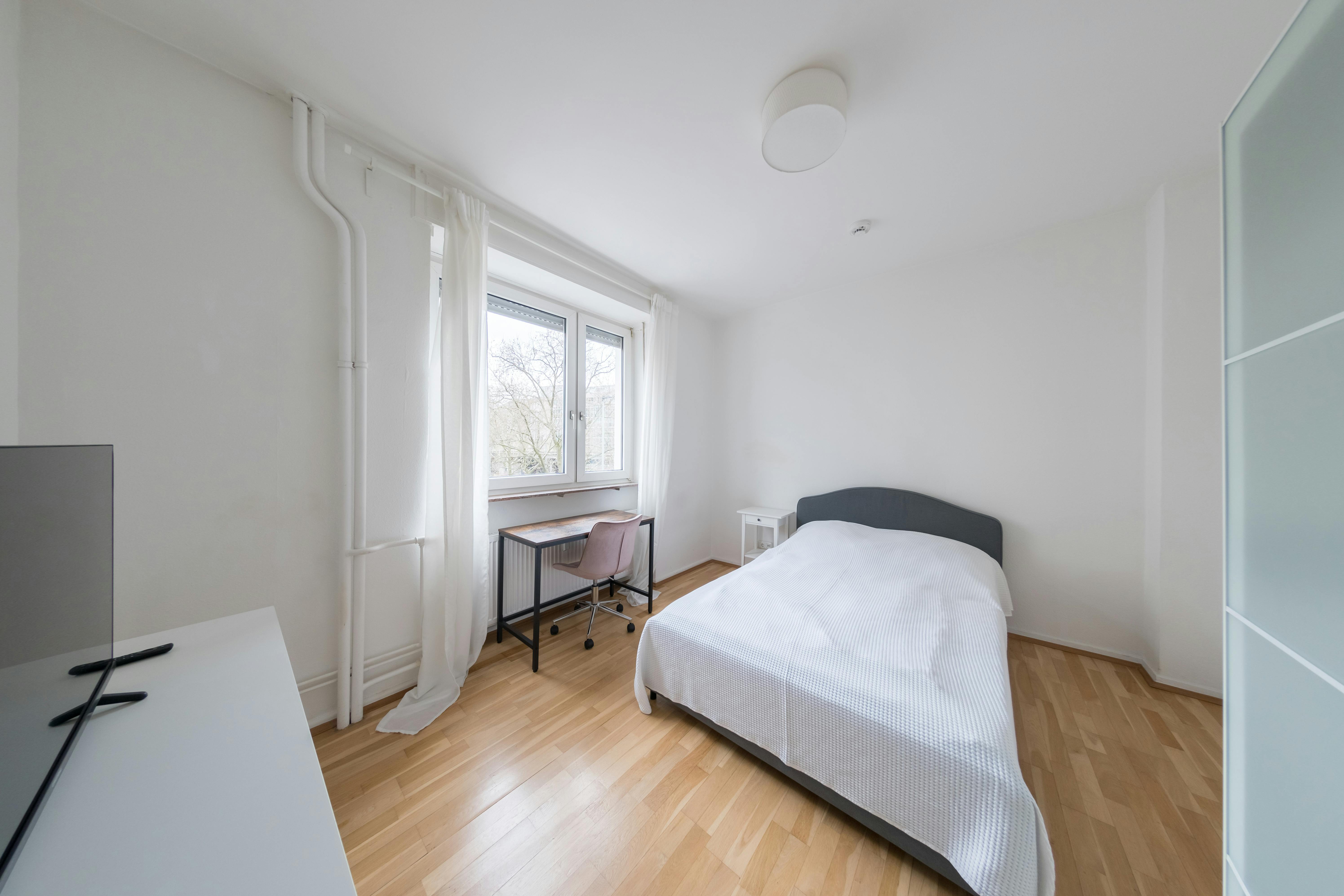 Private room for rent on Robert-Mayer-Straße, Frankfurt am Main – pohled 3