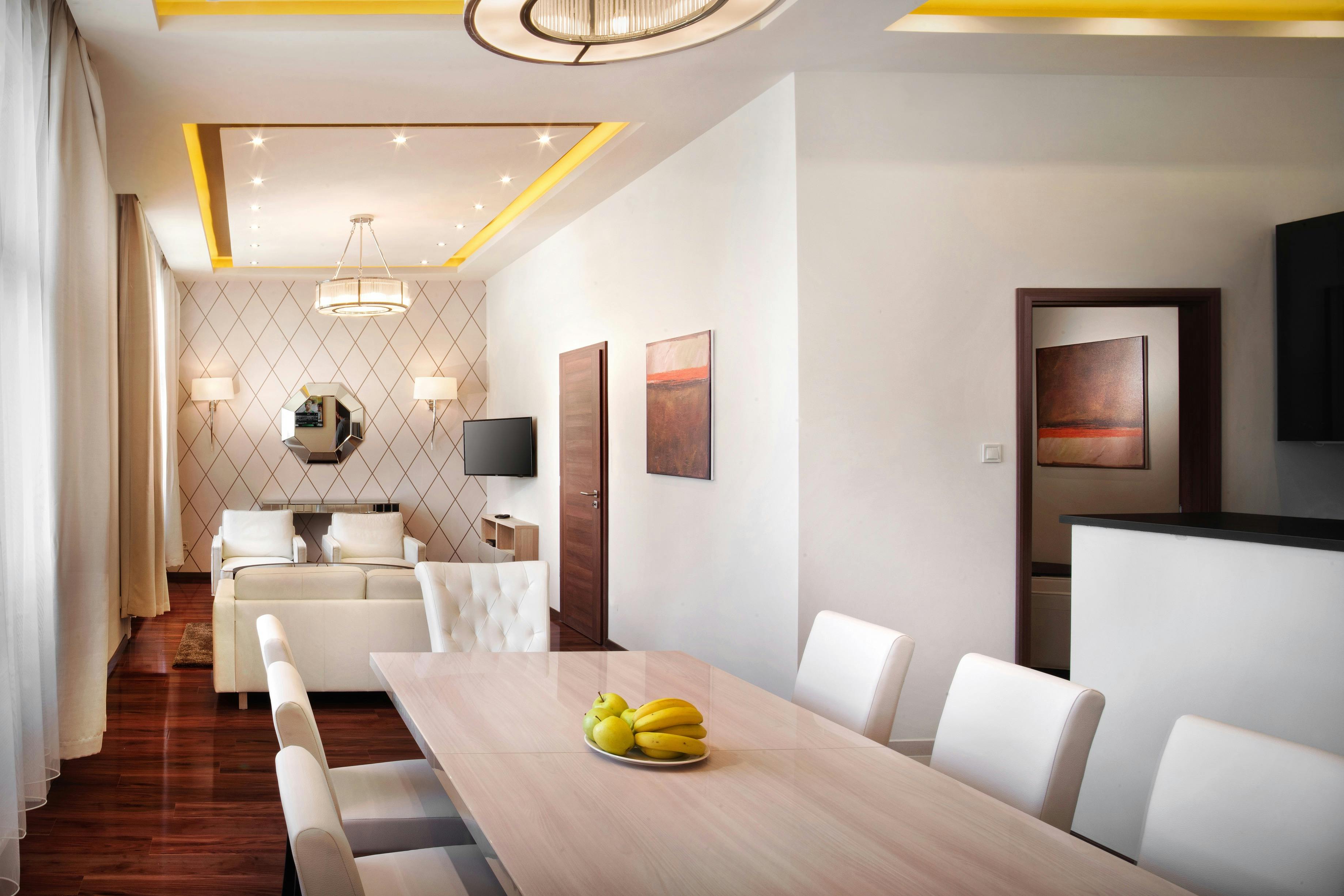 Apartment for rent for HUF 541,673 per month in Budapest, Petőfi Sándor utca