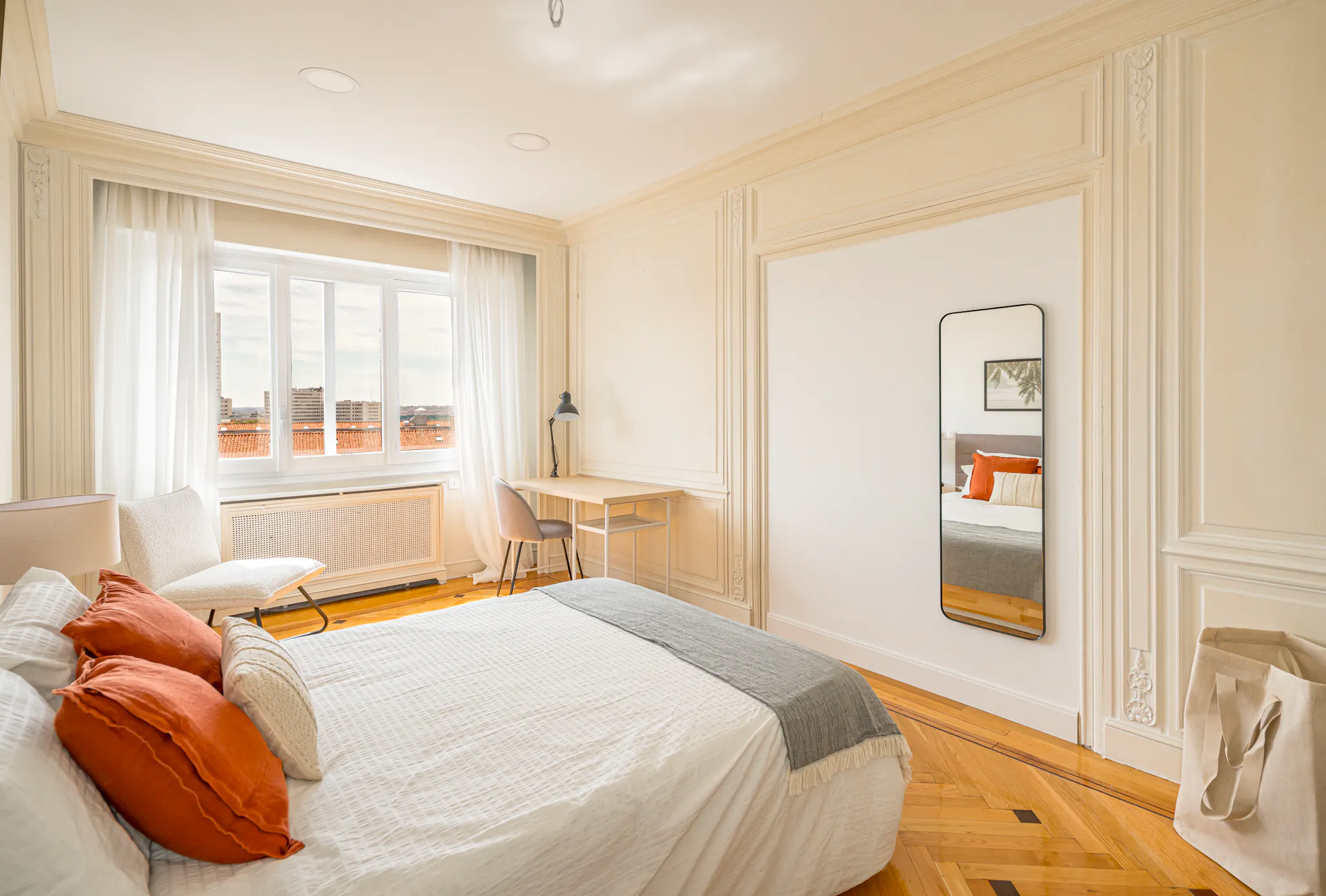 Calle de Alberto Aguilera, Madrid preview