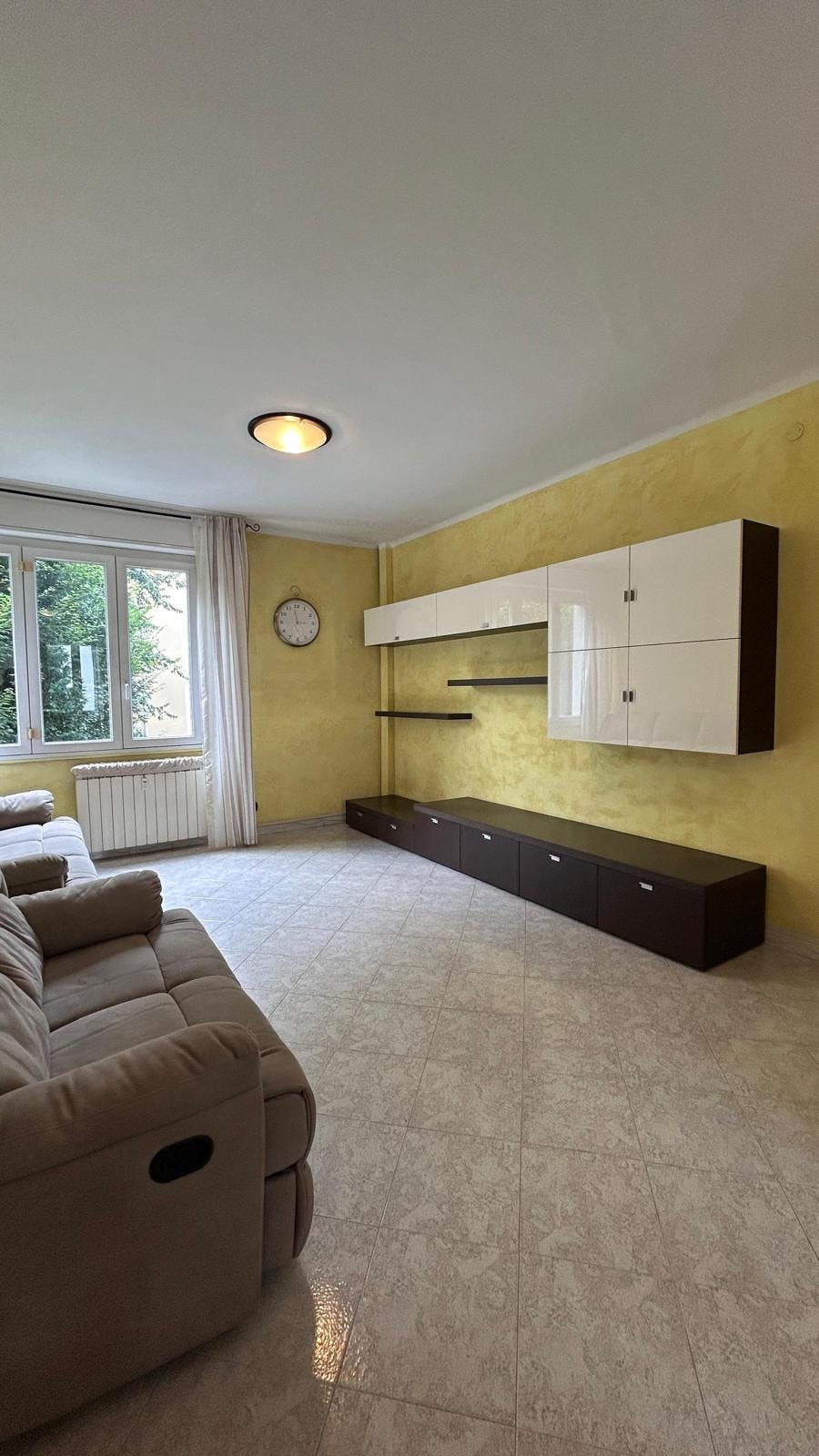 Via Vittorio Barzoni, Milan preview