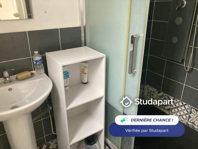 Private room for rent on Impasse Commandant Henri Viot, Nantes - Vue 4