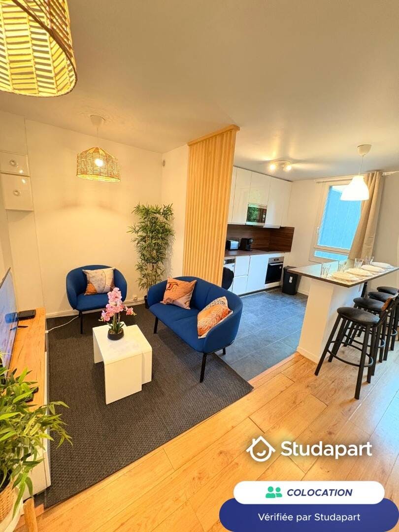 Private room for rent on Rue des Pyramides, Évry-Courcouronnes – pohled 3