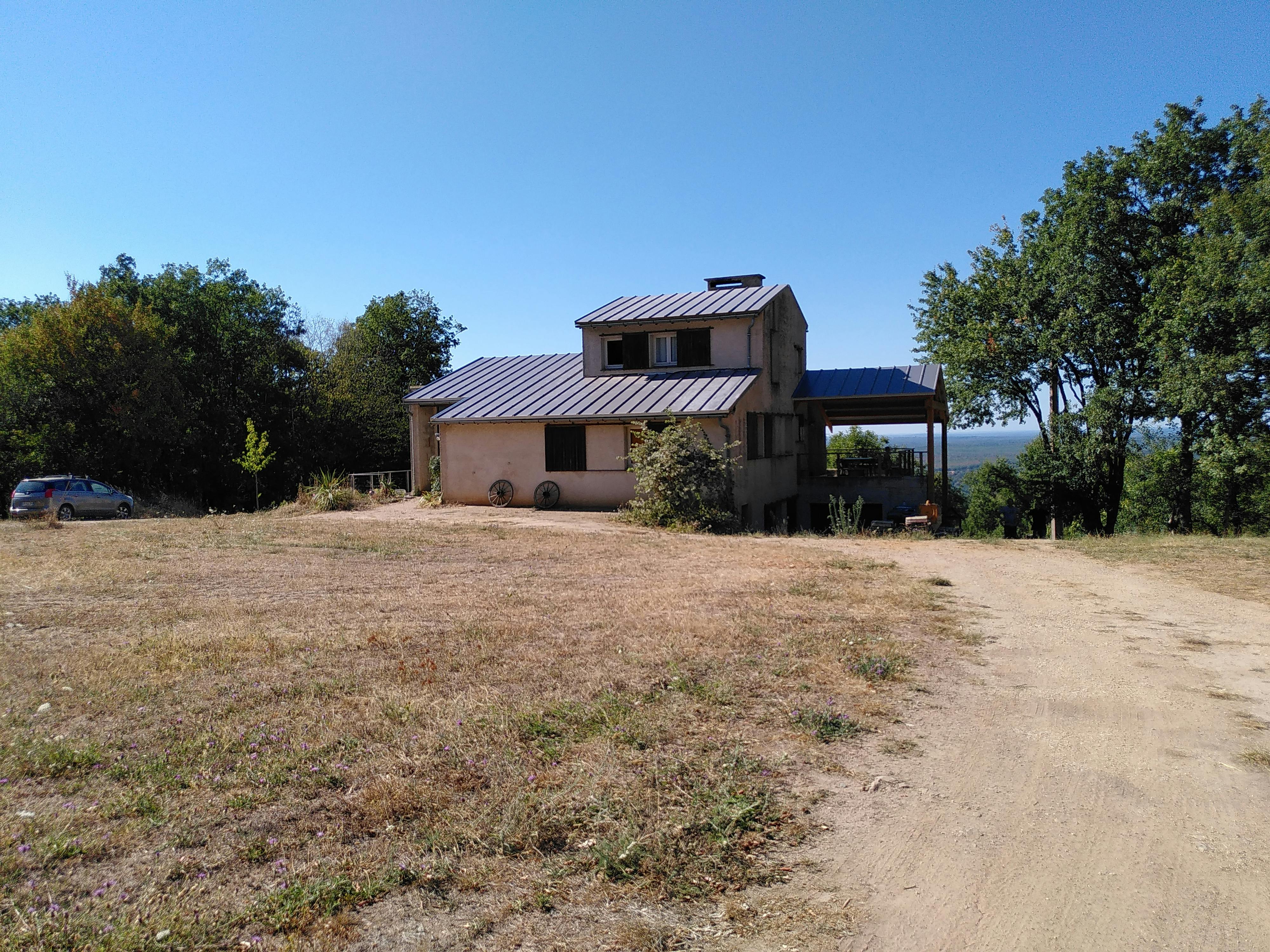 House for rent for €1,300 per month in Penne, Fonblanque