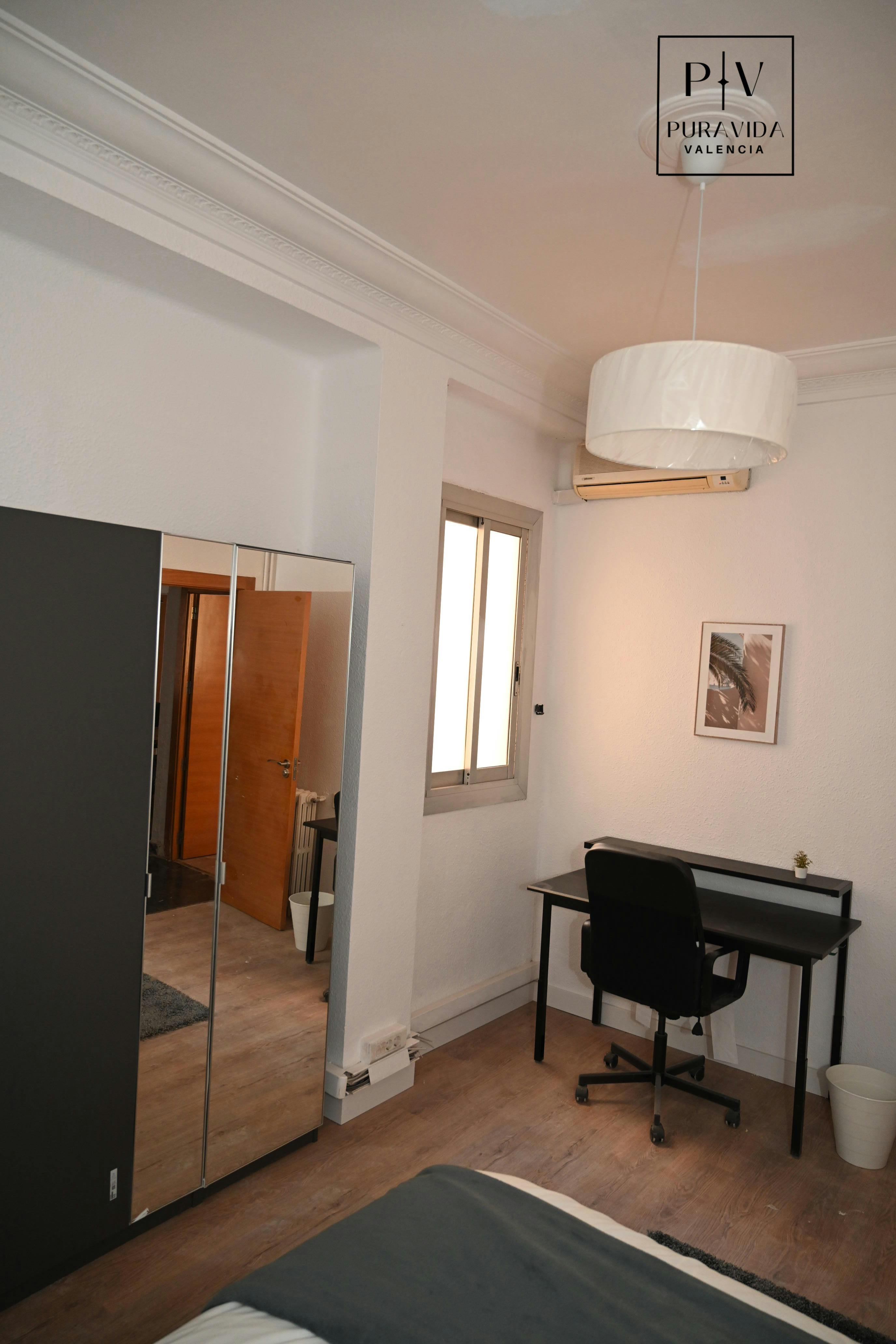 Single room Valencia, 1 bed, 13m² — photo 10