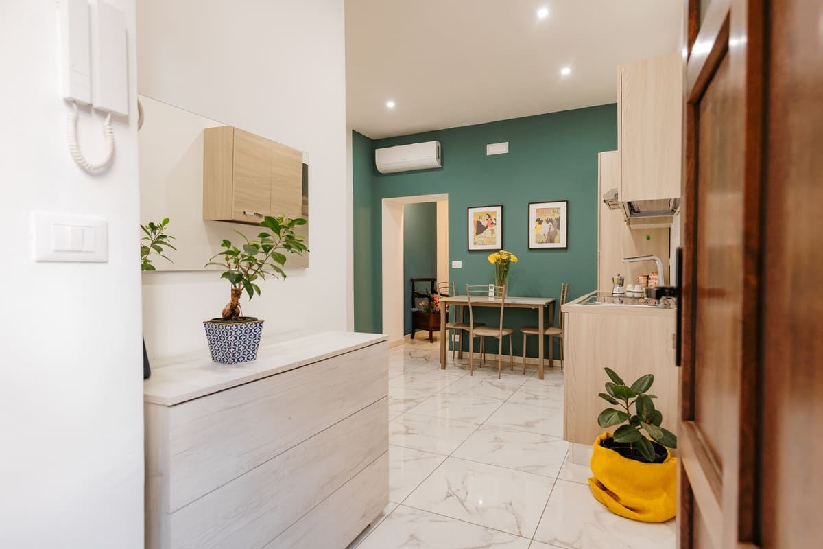 Apartment for rent for €1,200 per month in Turin, Via Giuseppe Barbaroux