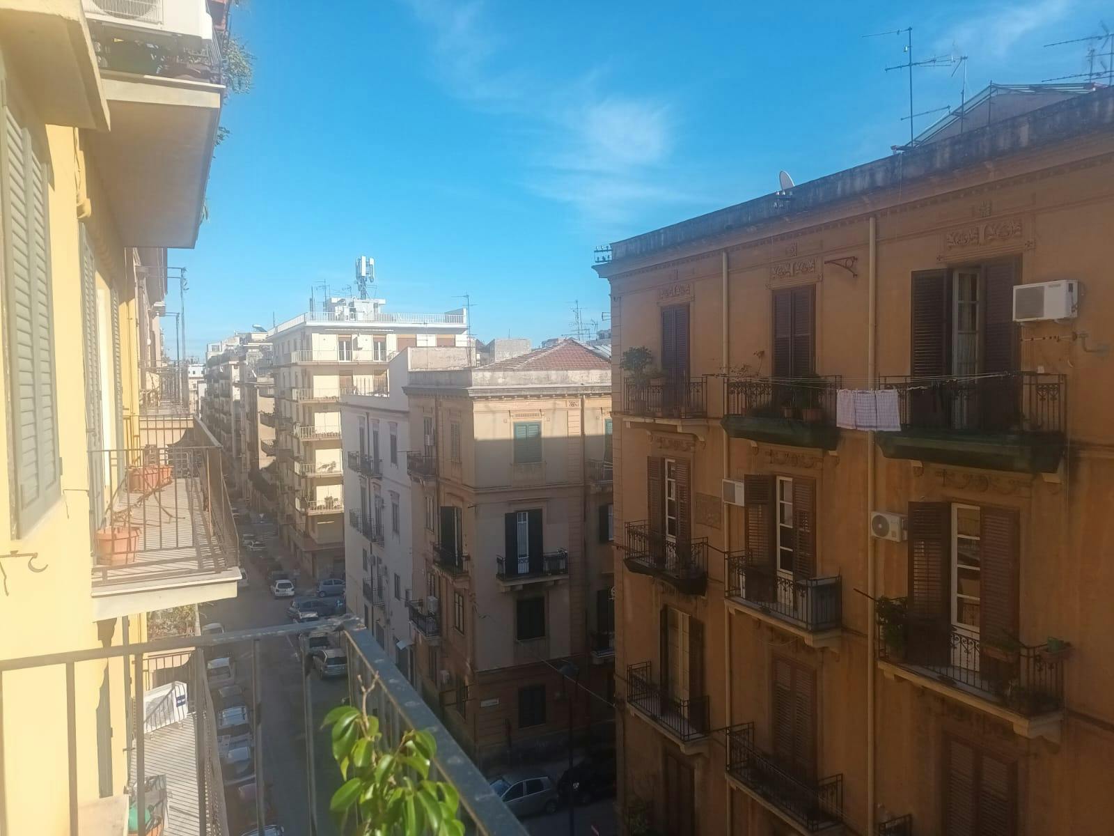 Chambre privée à louer pour 1 200 €/mois à Palermo, Via Giuseppina Turrisi Colonna