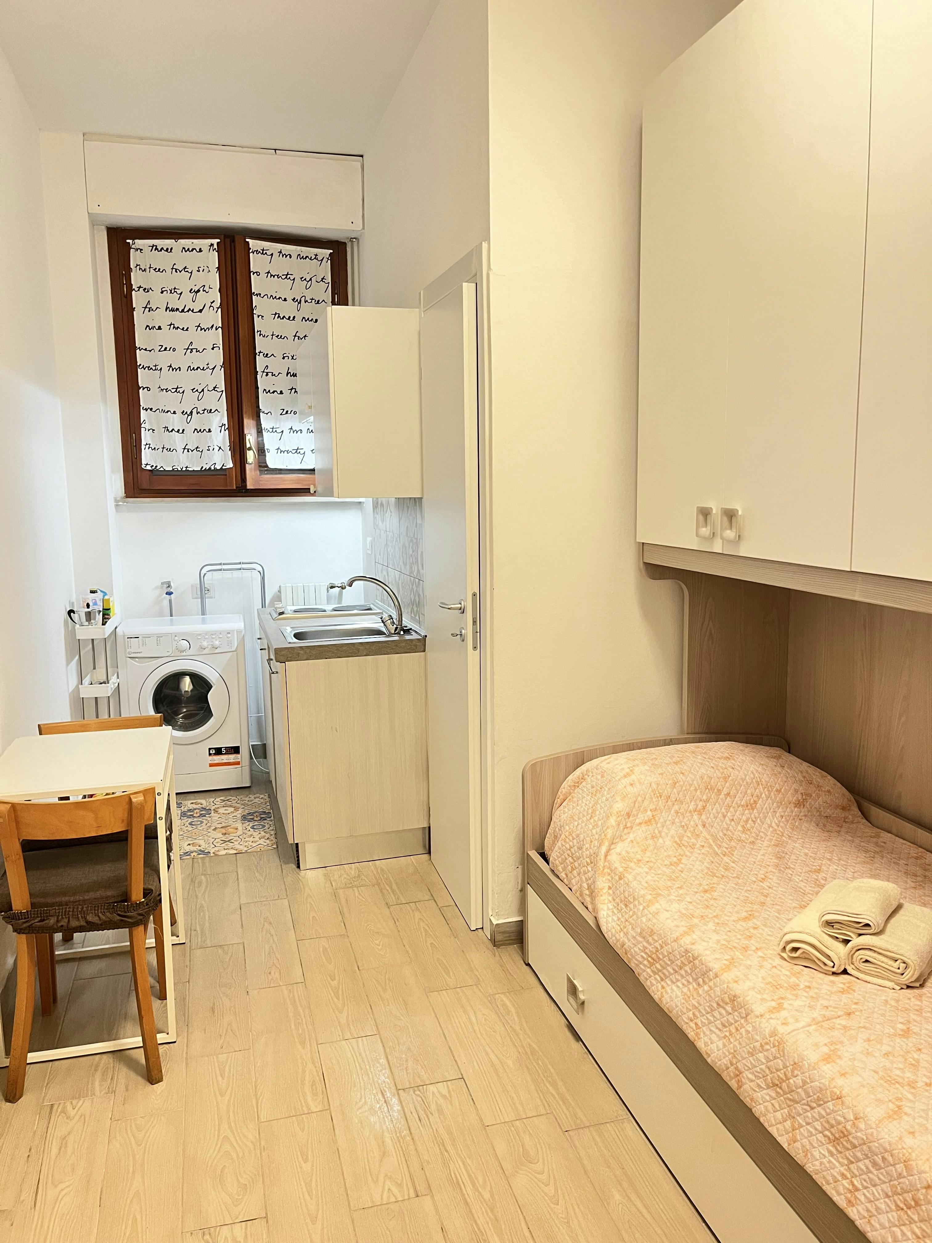 Monolocale in affitto a 850 € al mese a Milan, Via Cola di Rienzo