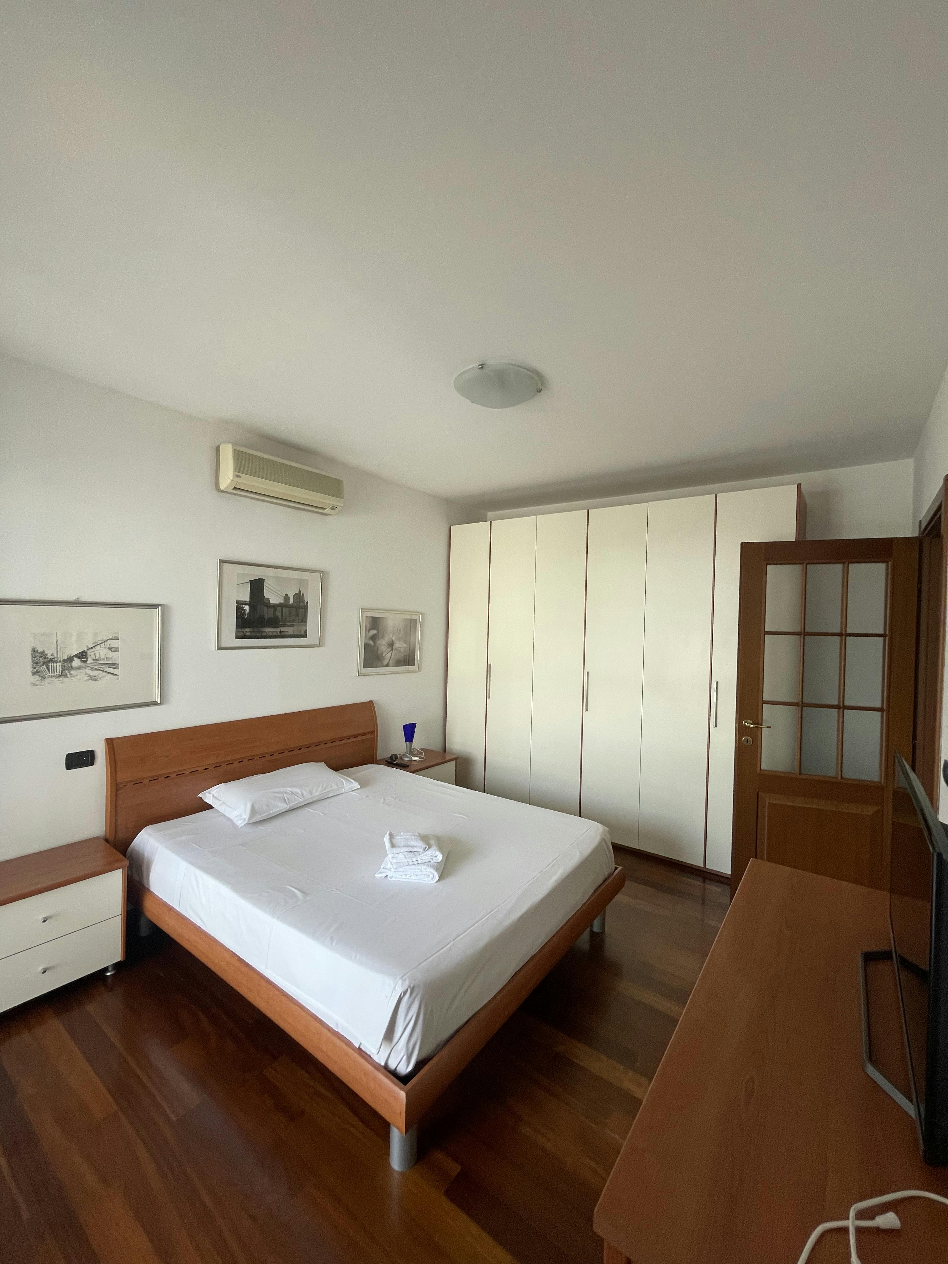 Appartement te huur voor € 1.500 per maand in Turin, Corso Francesco Ferrucci