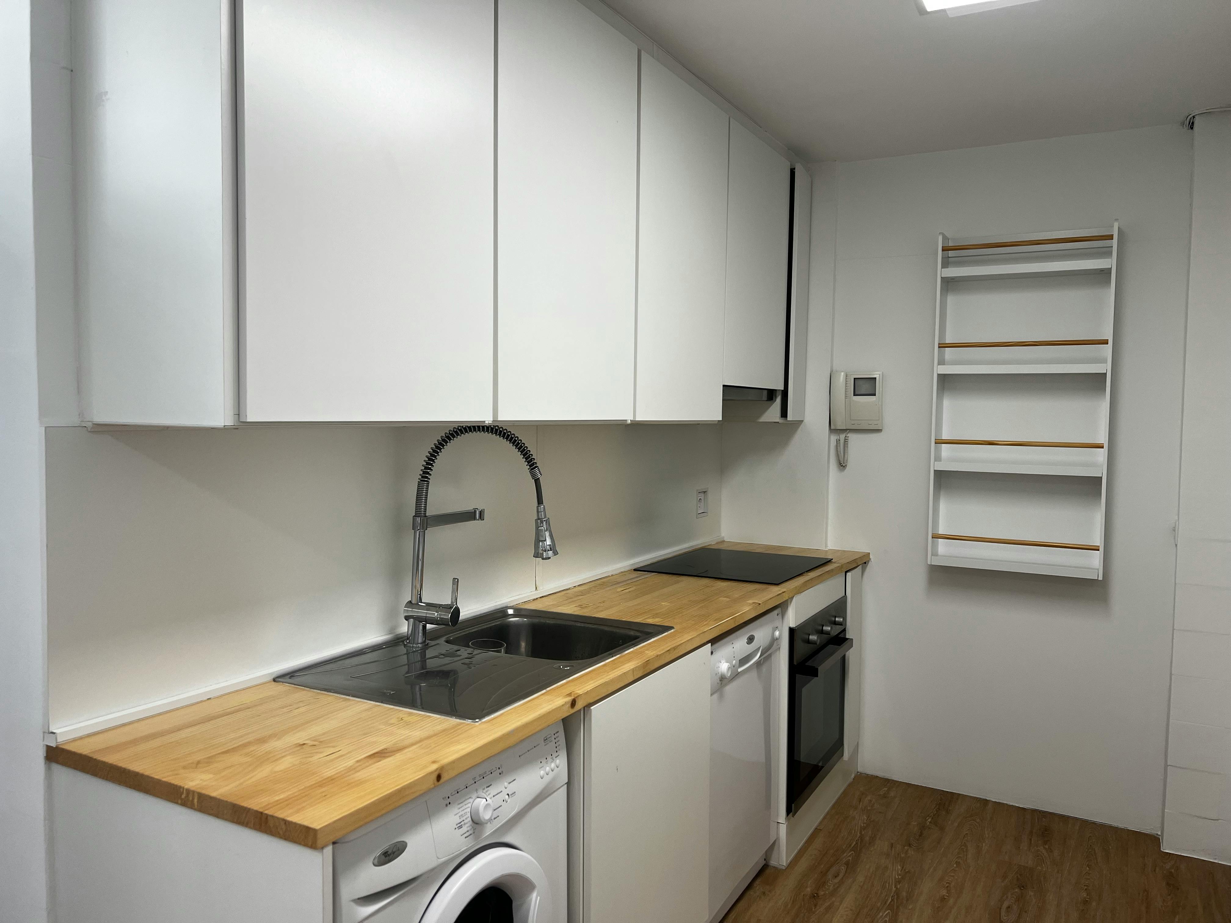 Single room Madrid, 1 bed, 12m² — photo 3