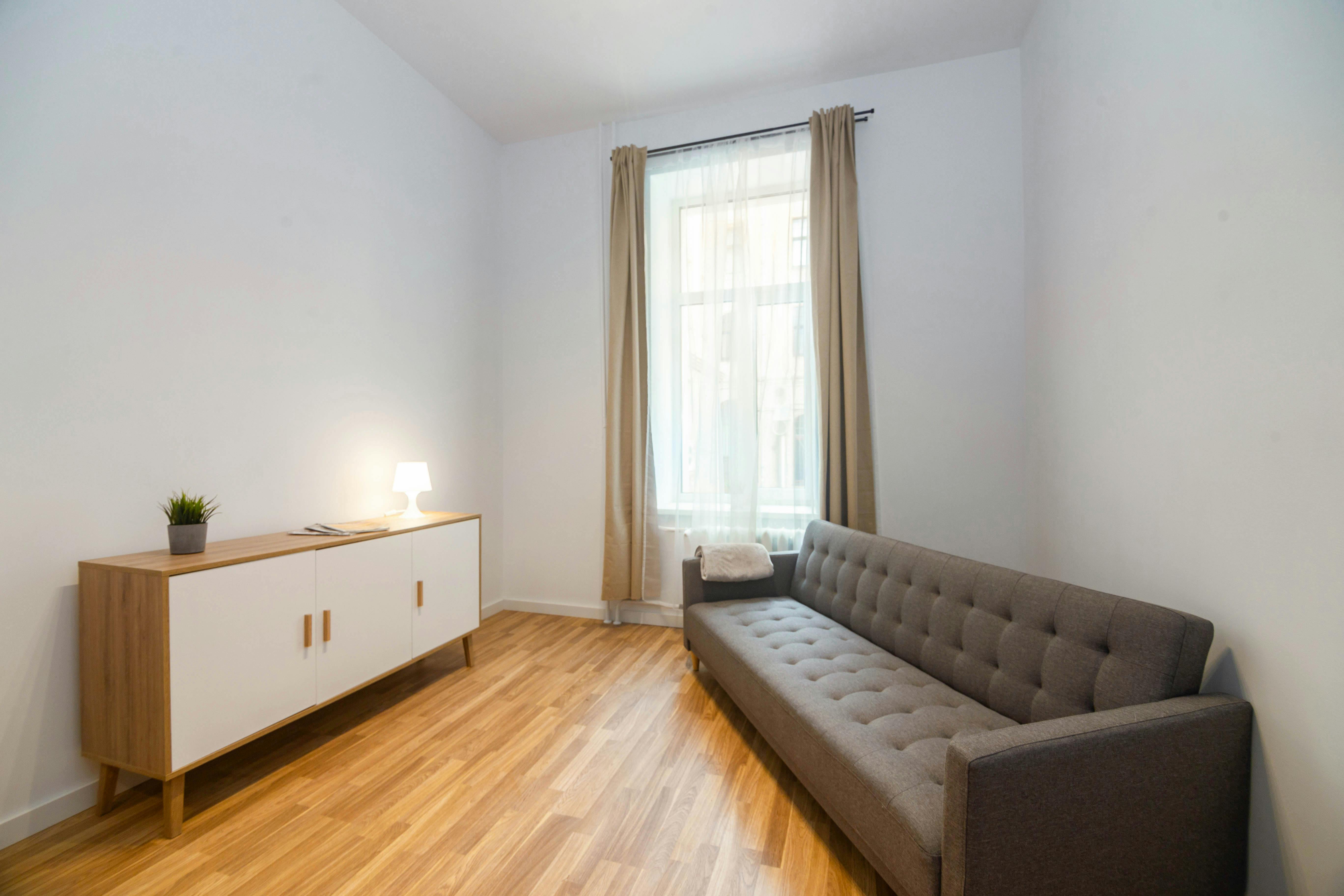 Skolas iela, Riga preview