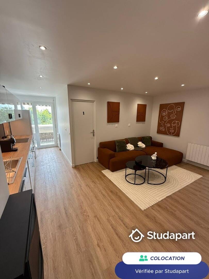 Private room for rent for €500 per month in Évry-Courcouronnes, Square la Bruyère