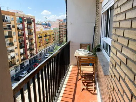 4-Bedroom Apartment in Carrer dels Sants Just i Pastor, Valencia (1634399) room image 40