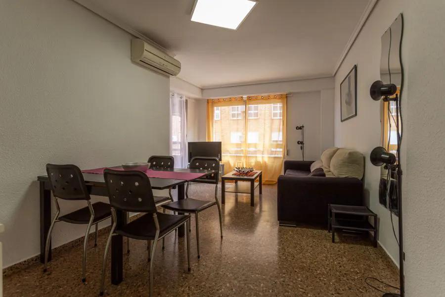 4-Bedroom Apartment in Carrer del Beat Joan Grande, Valencia (1634400) ROOM 2