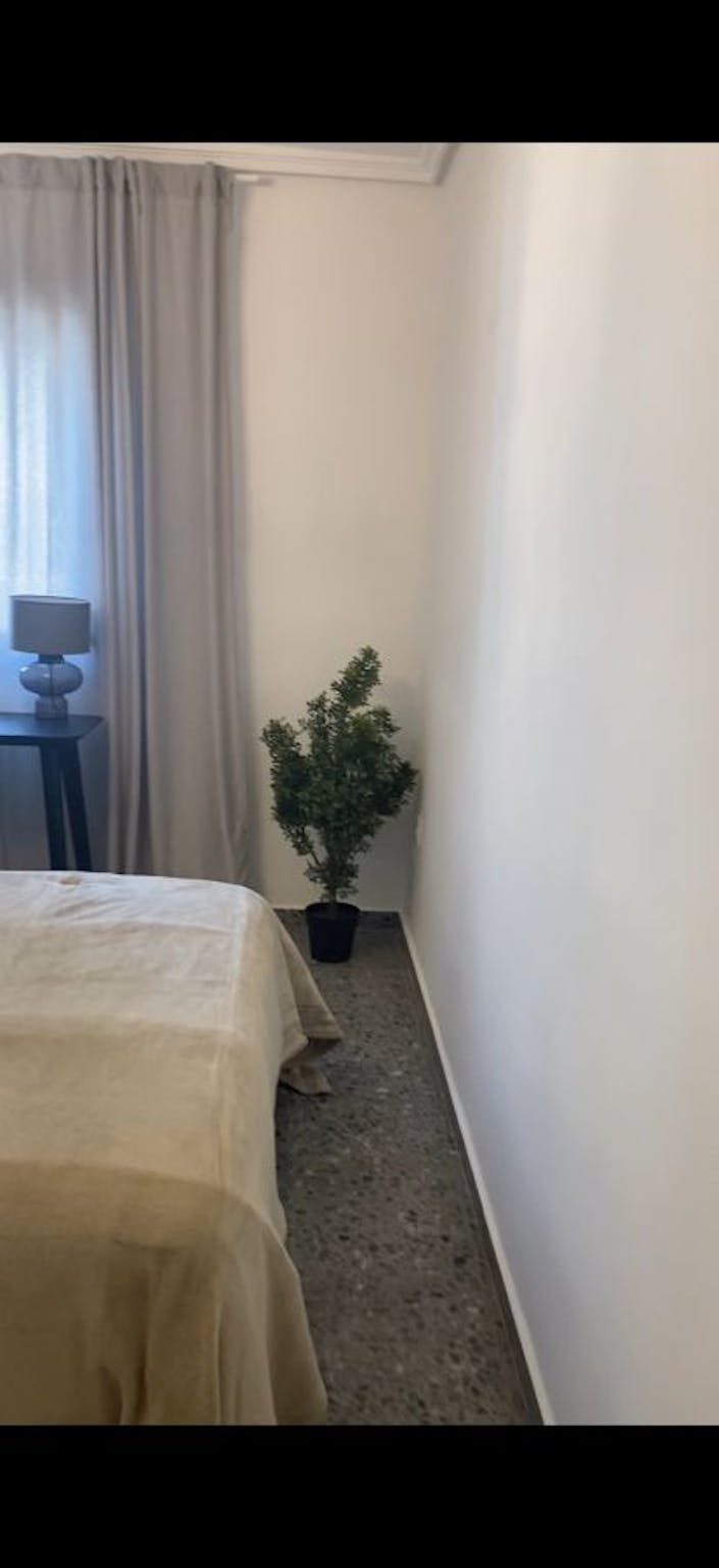 Carrer de les Illes Canàries, Valencia preview