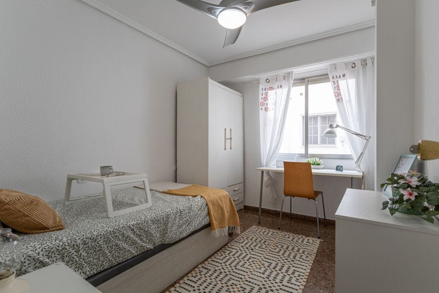 Carrer del Beat Joan Grande, Valencia preview