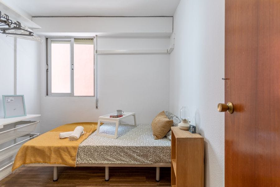 Carrer del Poeta Más i Ros, Valencia preview