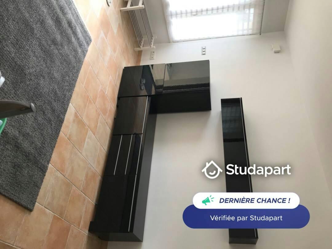House for rent for €750 per month in Saint-Léger-de-Linières, Rue de la Plaisse