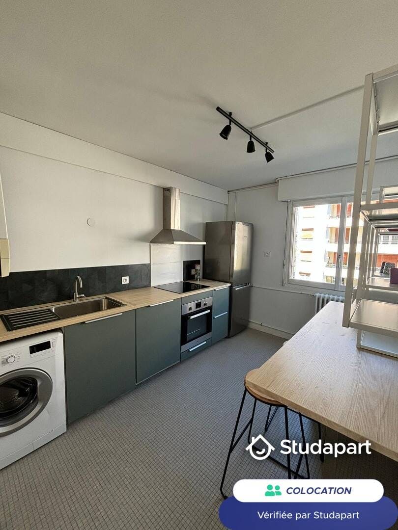 Private room for rent for €540 per month in Angers, Boulevard Henri Dunant