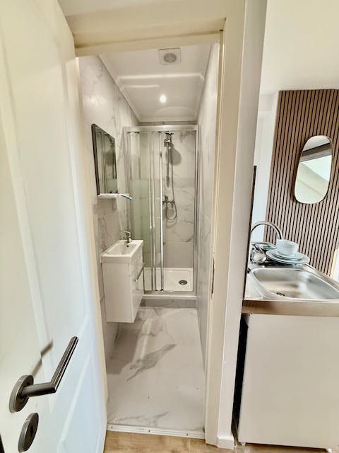 Apartment Anderlecht — photo 1