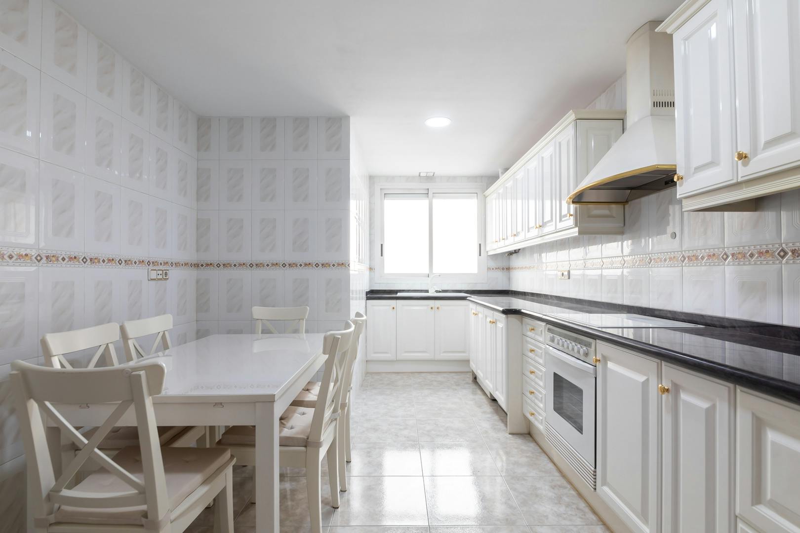 Private room for rent for €349 per month in Valencia, Carrer Alejandro VI