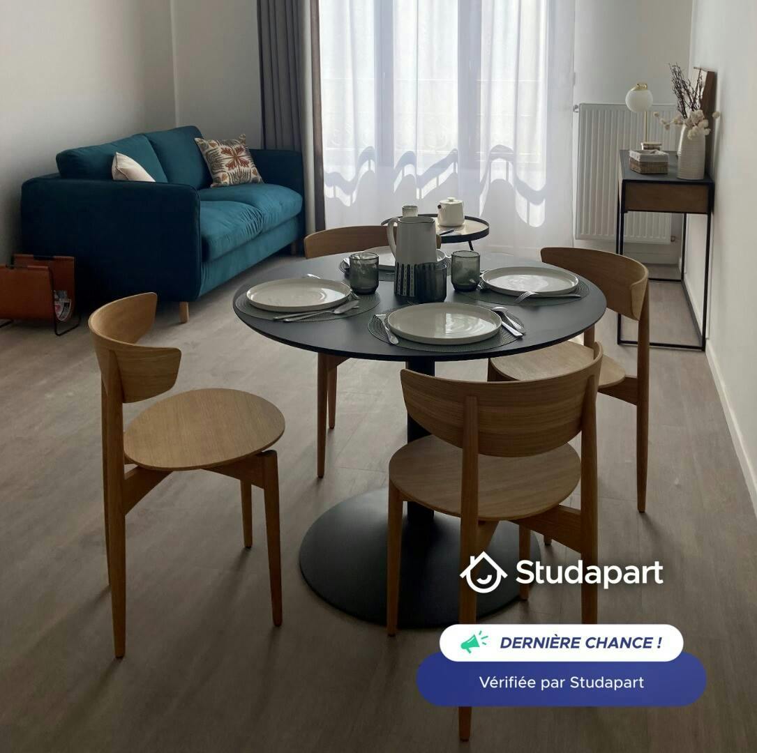 Apartment for rent for €1,080 per month in La Garenne-Colombes, Rue Sartoris