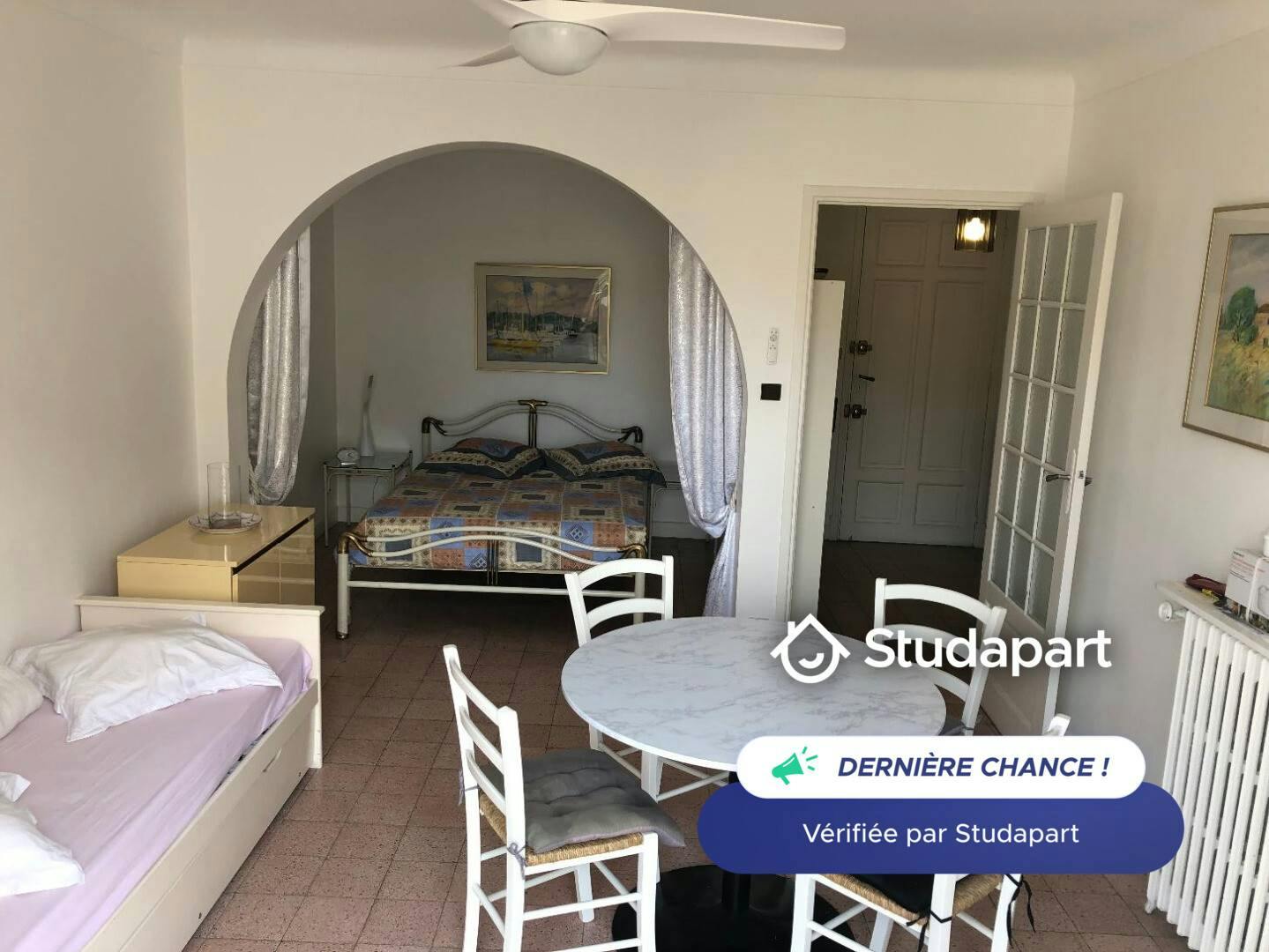 Apartment for rent for €730 per month in Vallauris, Avenue de la Gare