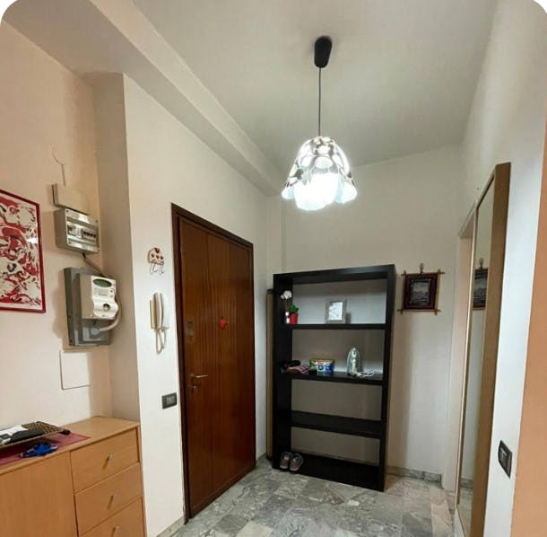 Appartamento in affitto a 1250 € al mese a Milan, Via Pompeo Cambiasi