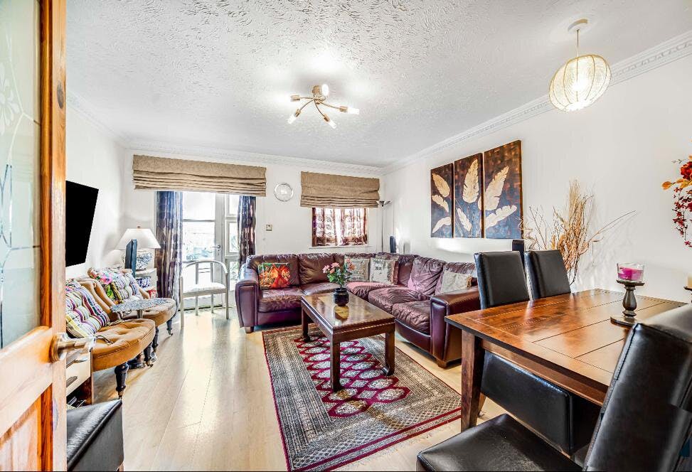 Private room for rent for £1,598 per month in London, Exeter Road