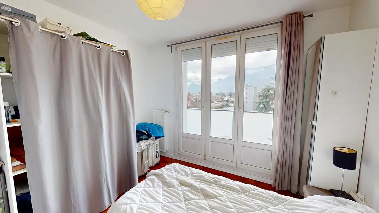 Rue Jules Verne, Échirolles preview