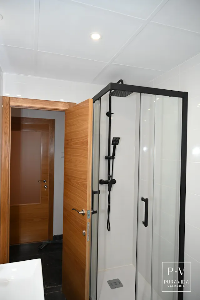 Private room in Avinguda de l'Oest, Valencia (1635074) room image 6