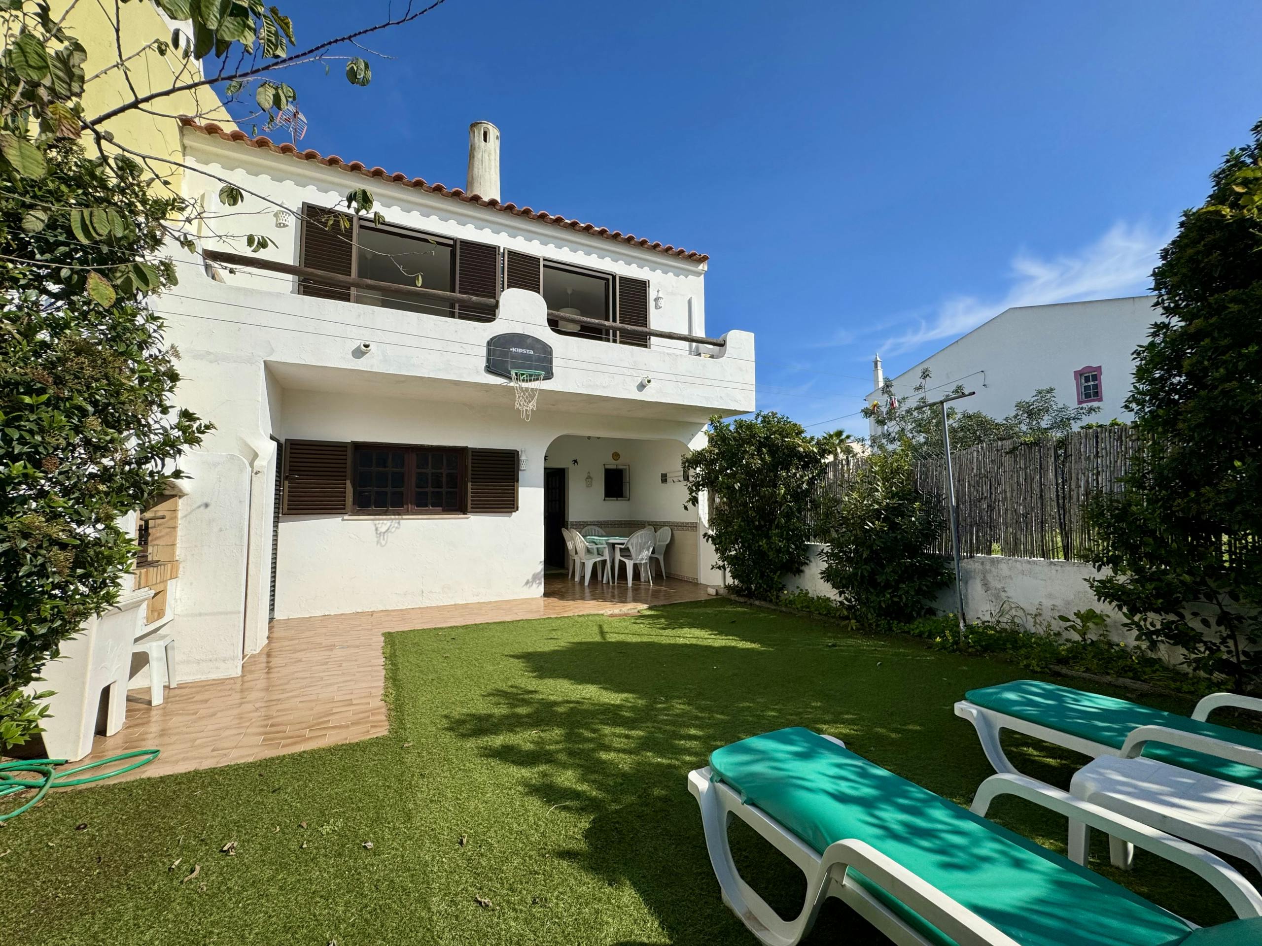 Casa para alugar por € 9.999 por mês em Monte Branco, Rua Salazar Moscoso