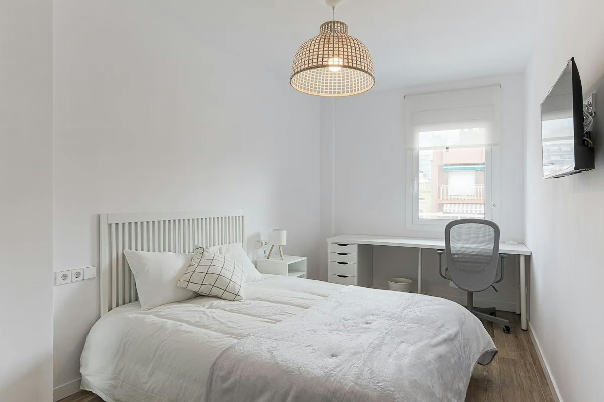 Carrer del Torrent de les Flors, Barcelona preview