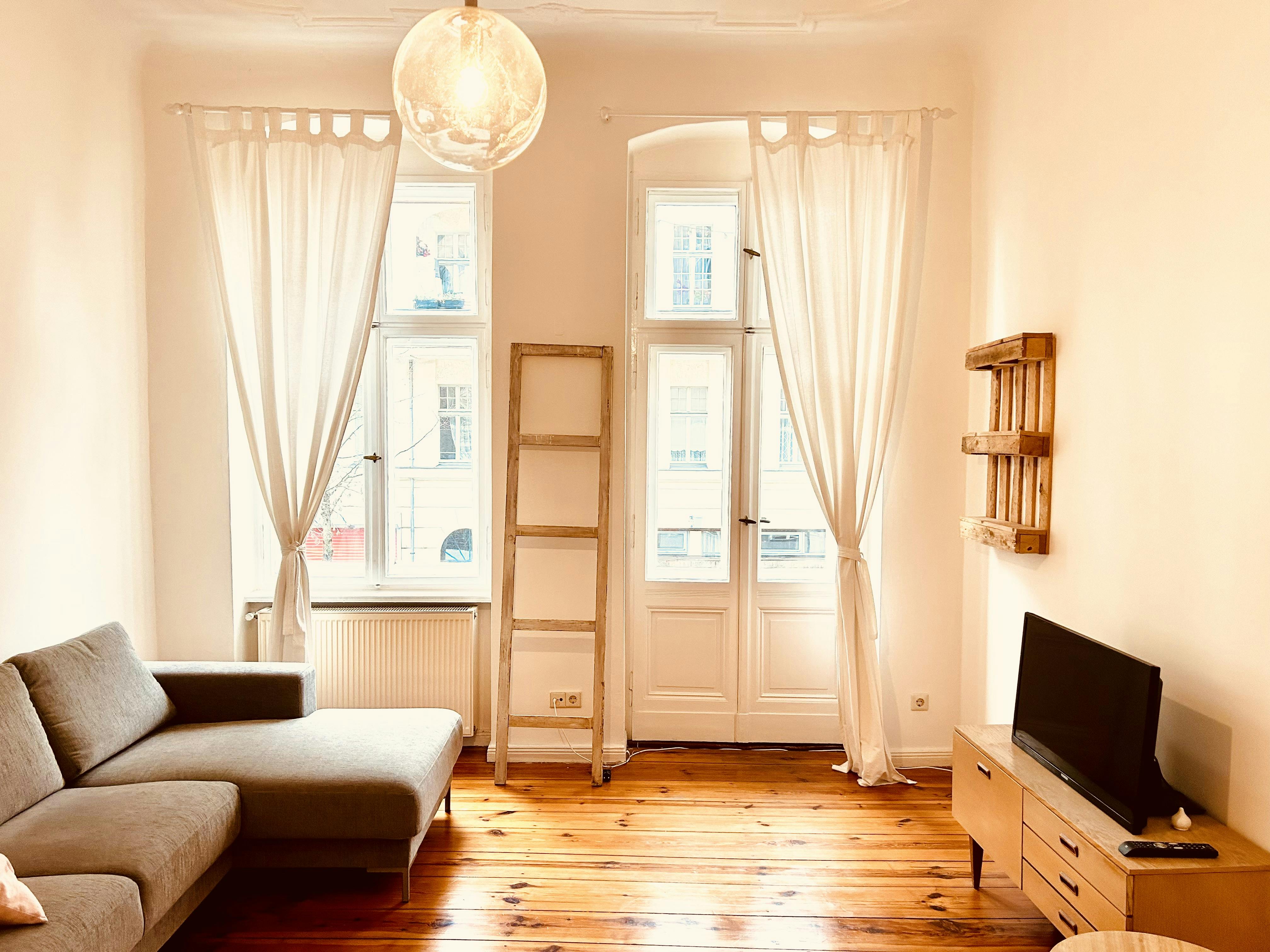 Feurigstraße, Berlin preview