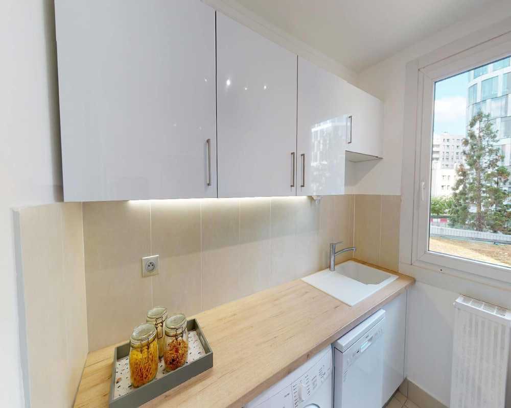 Private room in Square Henri Regnault, Courbevoie (1635326) room image 5