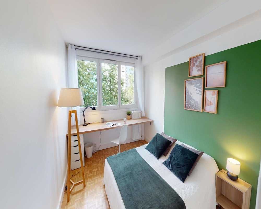 Private room in Square Henri Regnault, Courbevoie (1635326) room image 2