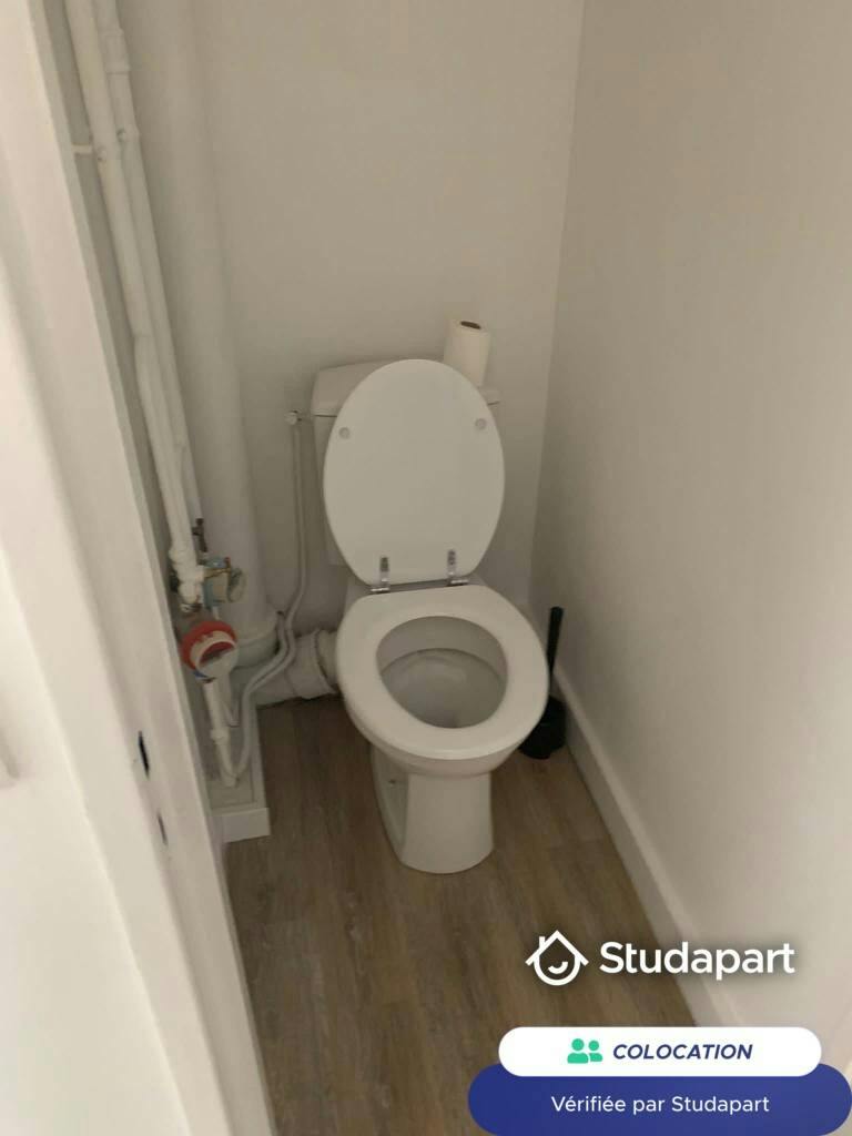 Private room for rent on Boulevard Robert Schuman, Nantes - Plus